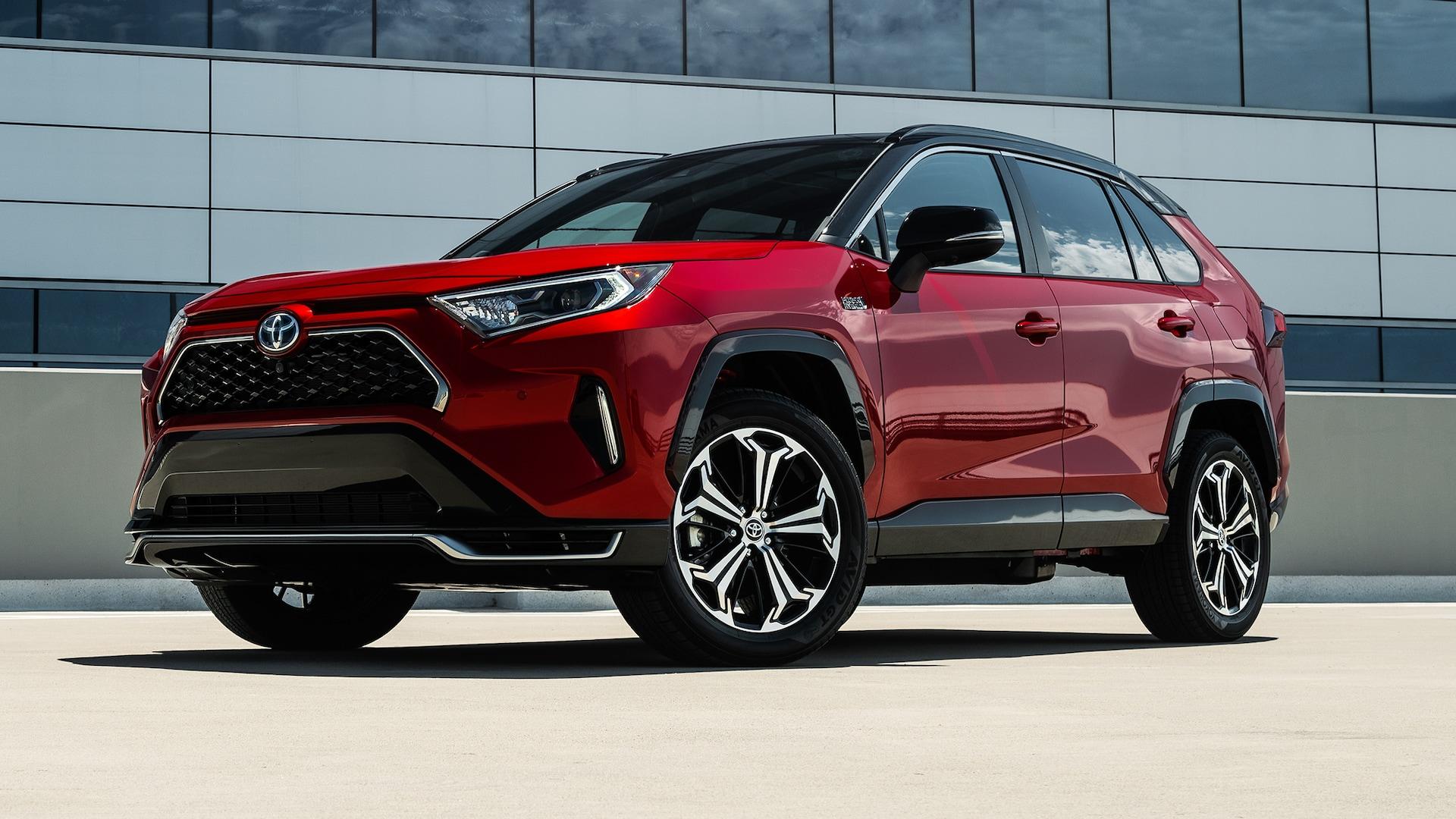 Exploring the Powertrain and Performance of the 2024 Toyota RAV4 Prime